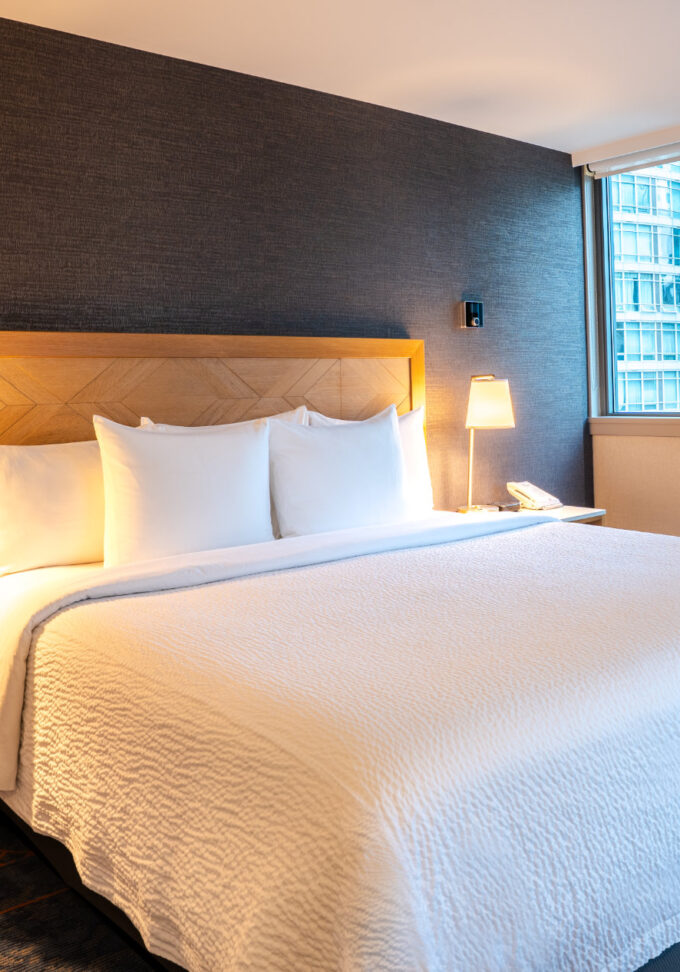 Standard King - bed