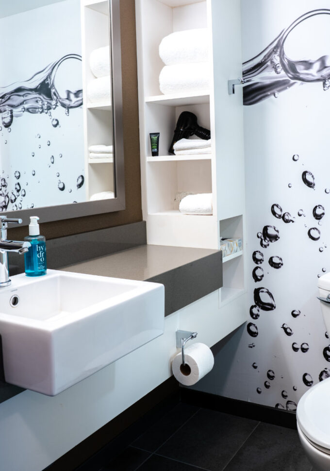 Executive King - bathroom